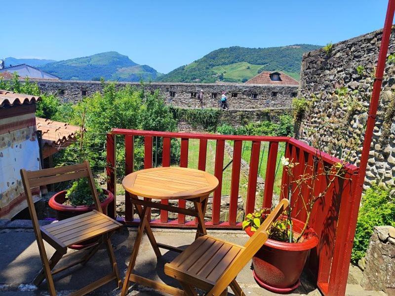 סן-ז'אן-פייה-דה-פור L'Auberge Du Pelerin - St Jean Pied De Port מראה חיצוני תמונה